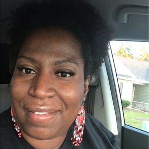 Meet your Posher, Thiesha